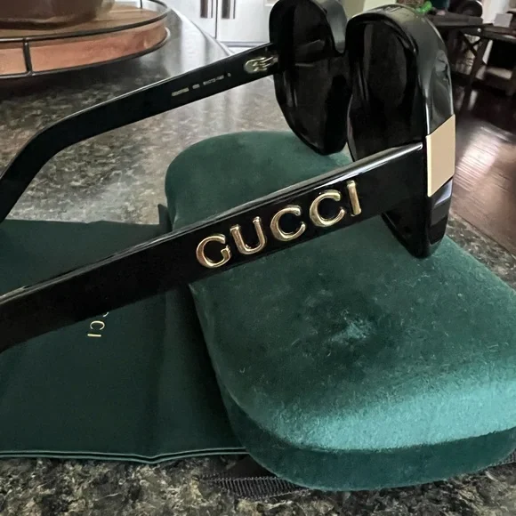NWT GUCCI SUNGLASSES💗💗💗 - Picture 3 of 4